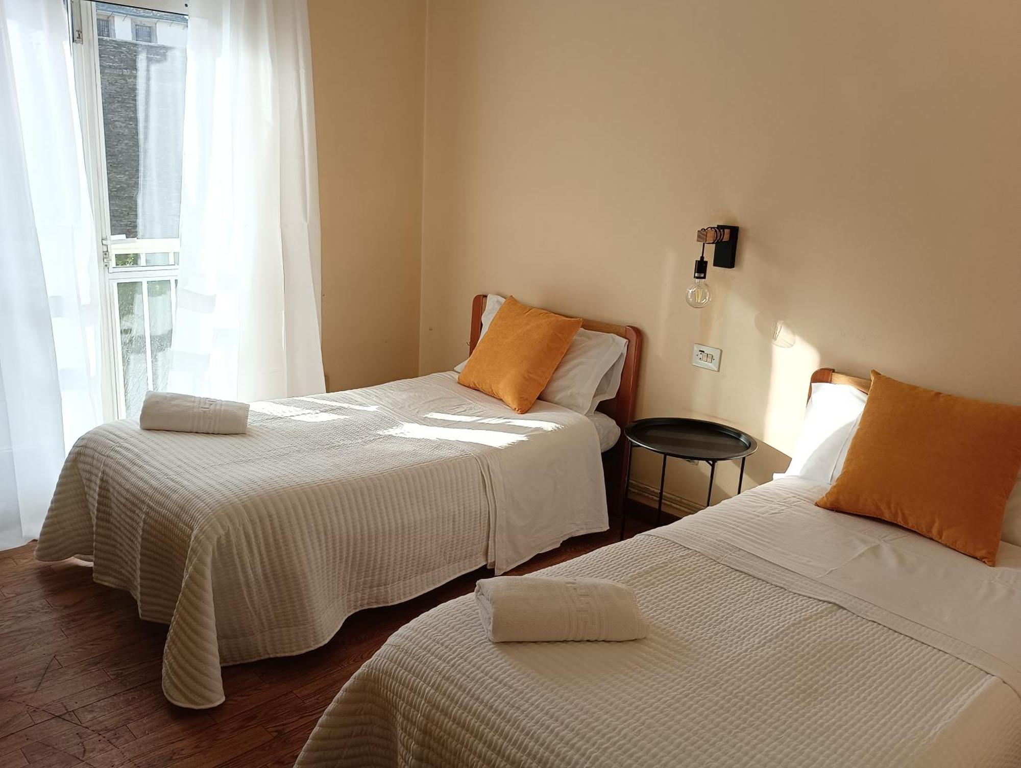 Hostal Pension Mar De Plata 卢戈 外观 照片