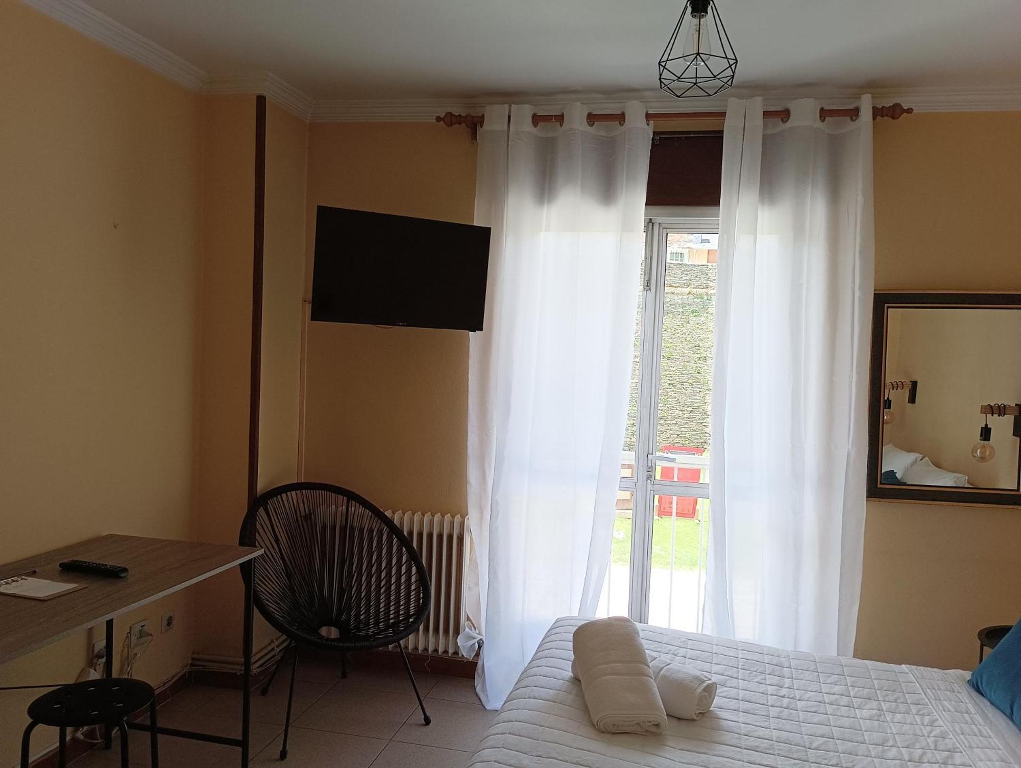 Hostal Pension Mar De Plata 卢戈 外观 照片